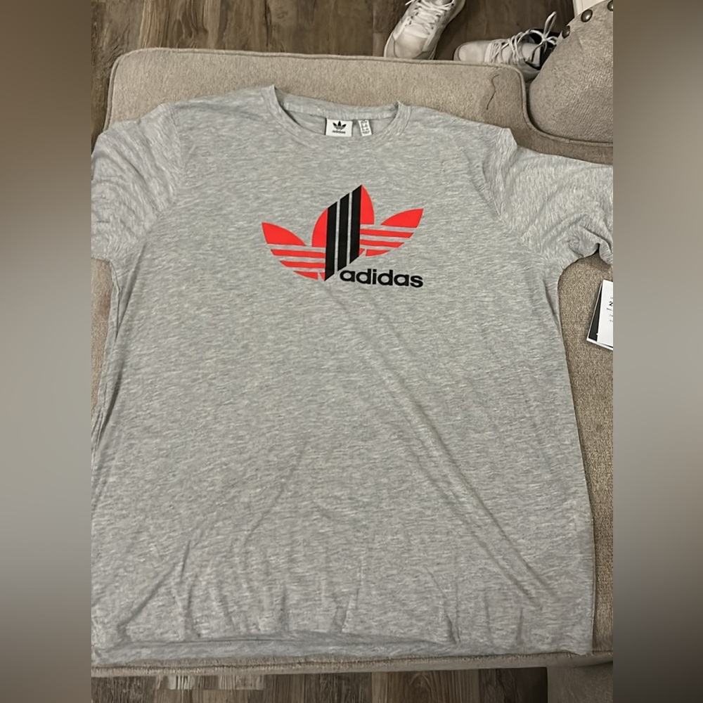 NWT Men’s Adidas 2XL